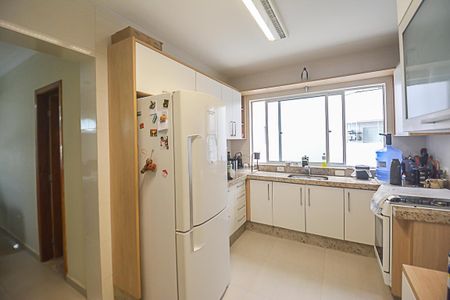 Apartamento à venda com 150m², 4 quartos e 3 vagasCozinha