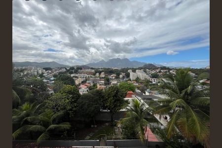 Casa de condomínio à venda com 121m², 3 quartos e 2 vagasSótão - Vista
