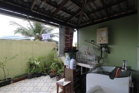 Casa de condomínio à venda com 121m², 3 quartos e 2 vagasÁrea de serviço