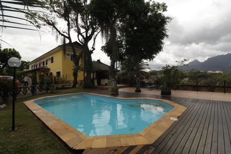Casa de condomínio à venda com 121m², 3 quartos e 2 vagasÁrea comum - Piscina
