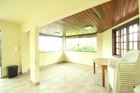 Casa de condomínio à venda com 121m², 3 quartos e 2 vagasÁrea comum - Salão de festas