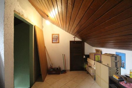 Casa de condomínio à venda com 121m², 3 quartos e 2 vagasSótão