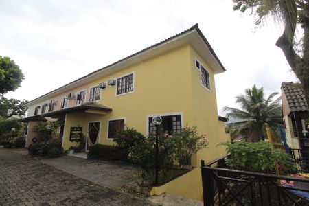 Casa de condomínio à venda com 121m², 3 quartos e 2 vagasFrente da casa