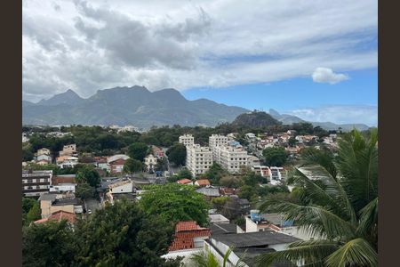 Casa de condomínio à venda com 121m², 3 quartos e 2 vagasSótão - Vista