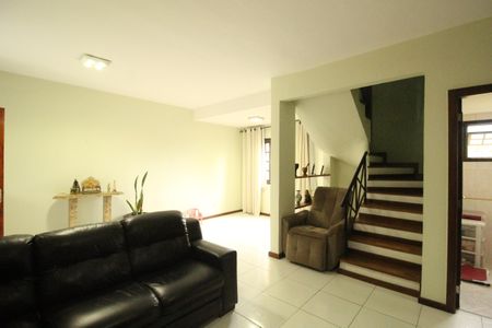 Sala de casa de condomínio à venda com 3 quartos, 121m² em Pechincha, Rio de Janeiro