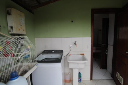 Casa de condomínio à venda com 121m², 3 quartos e 2 vagasÁrea de serviço