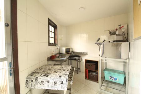 Casa de condomínio à venda com 121m², 3 quartos e 2 vagasÁrea comum - Salão de festas
