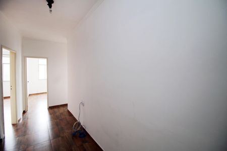 Corredor  de apartamento à venda com 2 quartos, 50m² em Irajá, Rio de Janeiro