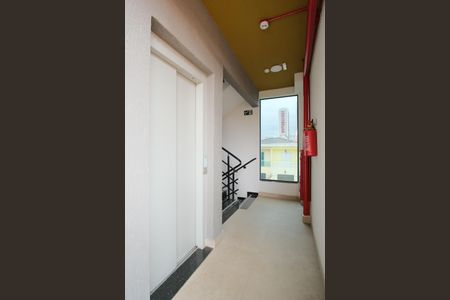 Apartamento à venda com 33m², 2 quartos e sem vagaÁrea comum