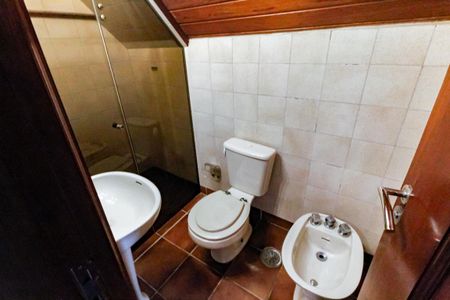 Casa à venda com 984m², 7 quartos e 14 vagas Casa à venda com 984m², 7 quartos e 14 vagasLavabo 2