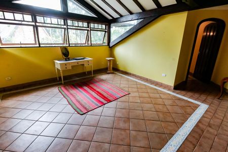 Casa à venda com 984m², 7 quartos e 14 vagas Casa à venda com 984m², 7 quartos e 14 vagasEdícula - Sala