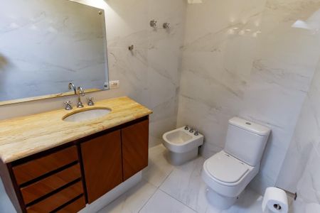 Casa à venda com 984m², 7 quartos e 14 vagas Casa à venda com 984m², 7 quartos e 14 vagasBanheiro