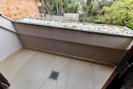 Casa à venda com 984m², 7 quartos e 14 vagas Casa à venda com 984m², 7 quartos e 14 vagasVaranda - Suíte 1