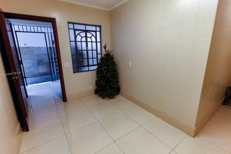Casa à venda com 984m², 7 quartos e 14 vagas Casa à venda com 984m², 7 quartos e 14 vagasÁrea de Serviço