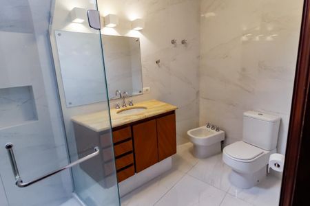 Casa à venda com 984m², 7 quartos e 14 vagas Casa à venda com 984m², 7 quartos e 14 vagasBanheiro