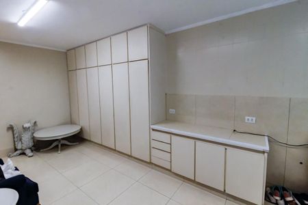 Casa à venda com 984m², 7 quartos e 14 vagas Casa à venda com 984m², 7 quartos e 14 vagasÁrea de Serviço