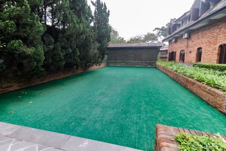 Casa à venda com 984m², 7 quartos e 14 vagas Casa à venda com 984m², 7 quartos e 14 vagasQuintal