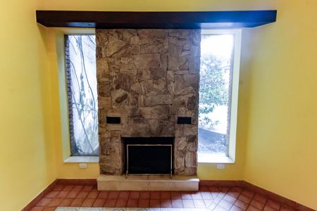 Casa à venda com 984m², 7 quartos e 14 vagas Casa à venda com 984m², 7 quartos e 14 vagasEdícula - Sala