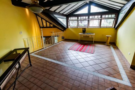 Casa à venda com 984m², 7 quartos e 14 vagas Casa à venda com 984m², 7 quartos e 14 vagasEdícula - Sala