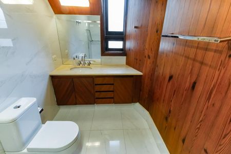 Casa à venda com 984m², 7 quartos e 14 vagas Casa à venda com 984m², 7 quartos e 14 vagasBanheiro da Suíte 2