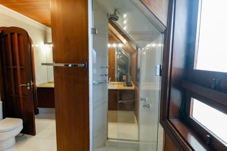 Casa à venda com 984m², 7 quartos e 14 vagas Casa à venda com 984m², 7 quartos e 14 vagasBanheiro da Suíte 1