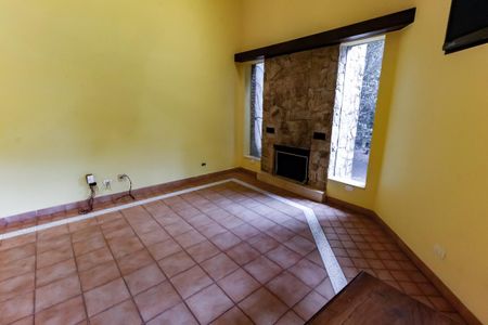 Casa à venda com 984m², 7 quartos e 14 vagas Casa à venda com 984m², 7 quartos e 14 vagasEdícula - Sala