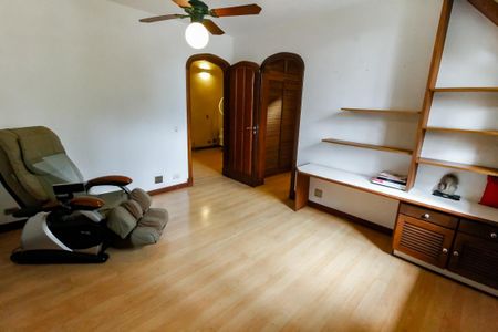 Casa à venda com 984m², 7 quartos e 14 vagas Casa à venda com 984m², 7 quartos e 14 vagasSuíte 2