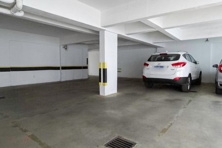 Apartamento à venda com 167m², 3 quartos e 2 vagas Apartamento à venda com 167m², 3 quartos e 2 vagasGaragem