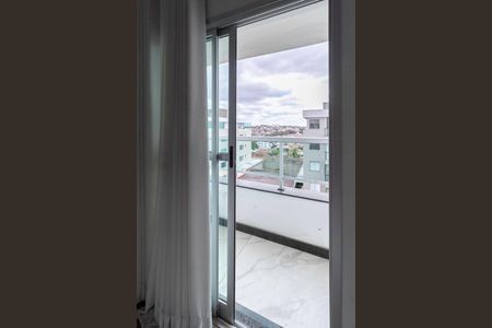 Apartamento à venda com 167m², 3 quartos e 2 vagas Apartamento à venda com 167m², 3 quartos e 2 vagasVaranda da suíte