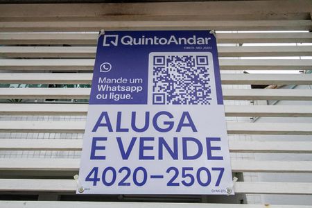 Apartamento à venda com 167m², 3 quartos e 2 vagas Apartamento à venda com 167m², 3 quartos e 2 vagasPlaca