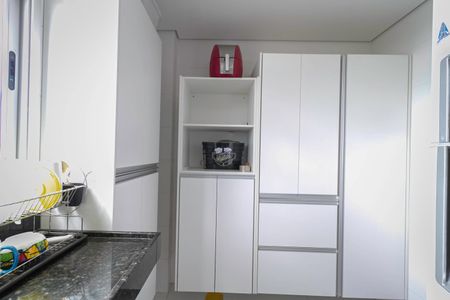 Apartamento à venda com 167m², 3 quartos e 2 vagas Apartamento à venda com 167m², 3 quartos e 2 vagasCozinha