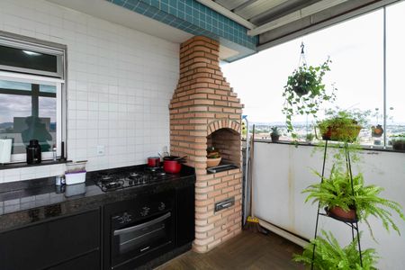 Apartamento à venda com 167m², 3 quartos e 2 vagas Apartamento à venda com 167m², 3 quartos e 2 vagasCobertura