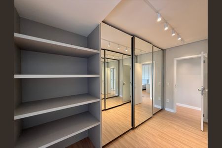 Apartamento para alugar com 227m², 3 quartos e 4 vagasCloset da Suíte 1