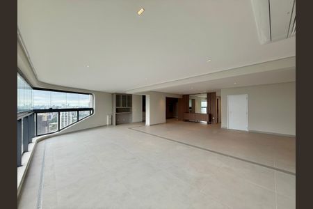 Apartamento para alugar com 227m², 3 quartos e 4 vagasVaranda