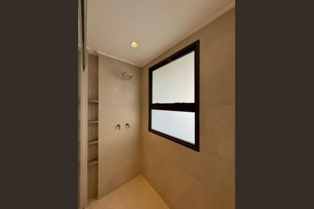 Apartamento para alugar com 227m², 3 quartos e 4 vagasBanheiro da Suíte 1