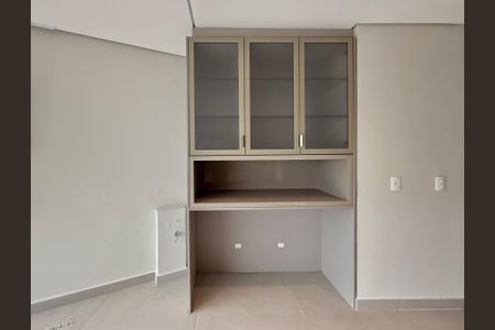 Apartamento para alugar com 227m², 3 quartos e 4 vagasVaranda