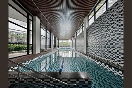 Apartamento para alugar com 227m², 3 quartos e 4 vagasÁrea comum - Piscina Coberta