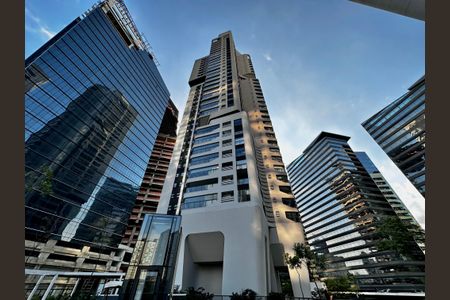 Apartamento para alugar com 227m², 3 quartos e 4 vagasFachada