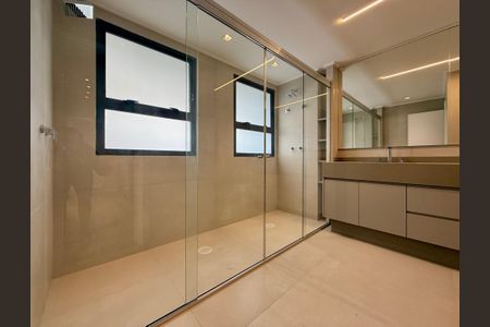 Apartamento para alugar com 227m², 3 quartos e 4 vagasBanheiro da Suíte 1