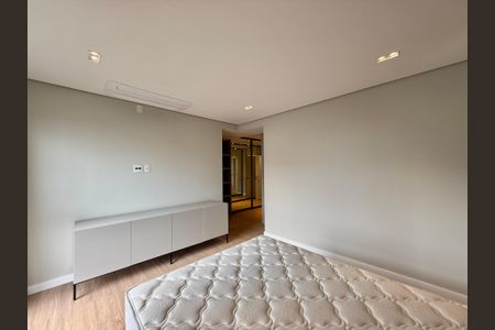 Apartamento para alugar com 227m², 3 quartos e 4 vagasSuíte 1