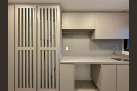 Apartamento para alugar com 227m², 3 quartos e 4 vagasÁrea de Serviço