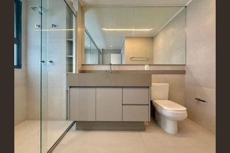 Apartamento para alugar com 227m², 3 quartos e 4 vagasBanheiro da Suíte 1