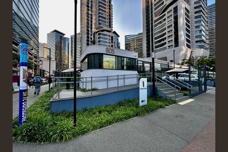 Apartamento para alugar com 227m², 3 quartos e 4 vagasFachada