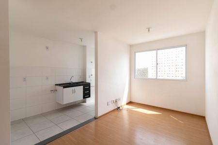 Sala/Cozinha de apartamento para alugar com 2 quartos, 44m² em Colônia (zona Leste), São Paulo