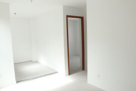 Sala de apartamento para alugar com 2 quartos, 36m² em Jardim Alvorada, Nova Iguaçu