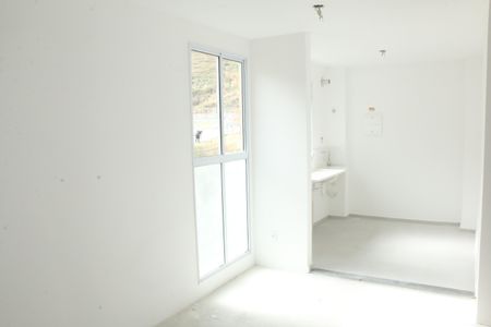 Sala de apartamento para alugar com 2 quartos, 36m² em Jardim Alvorada, Nova Iguaçu