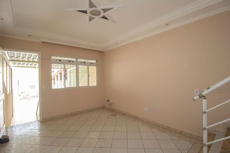 Sala de casa para alugar com 2 quartos, 115m² em Jardim Monte Alegre, São Paulo