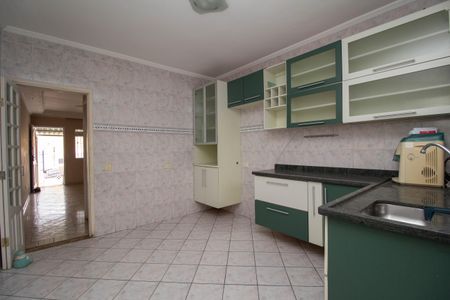 Casa para alugar com 115m², 2 quartos e 2 vagasCozinha