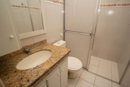 Casa para alugar com 115m², 2 quartos e 2 vagasBanheiro da Suíte 2