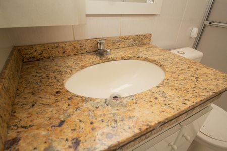 Casa para alugar com 115m², 2 quartos e 2 vagasBanheiro da Suíte 2